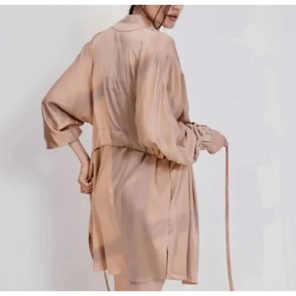 Lunya Washable Silk Nude Tan Long Sleeve Short Robe With Pockets, XS S EUC